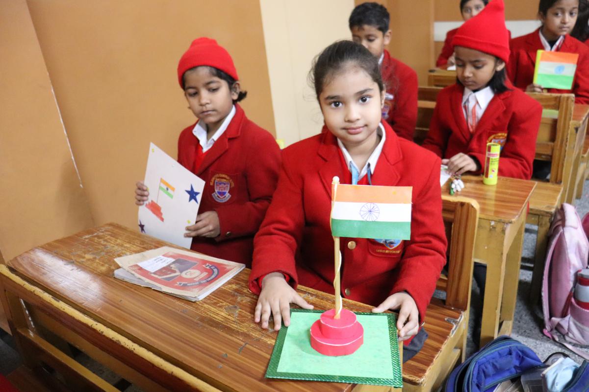 FLAG MAKING ACTIVITY(CLASS 2ND)