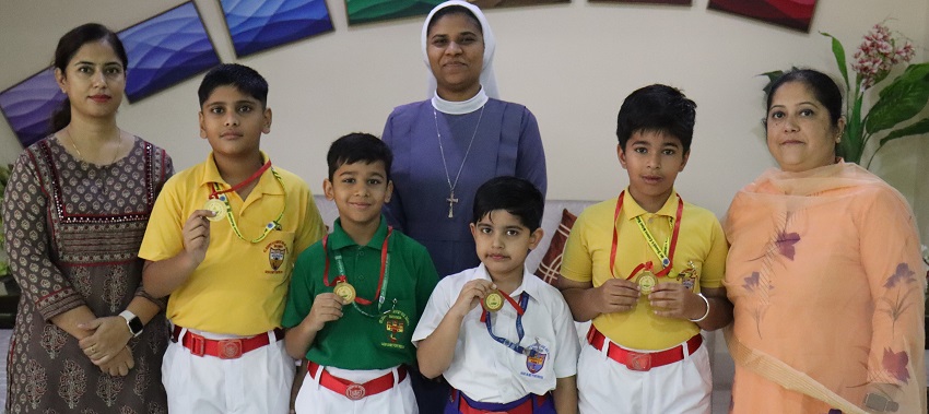 1ST POSITION IN ZONAL BADMINTON TOURNAMENT