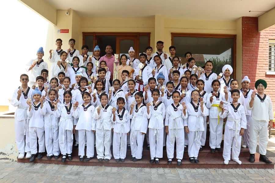 Laurels at 7th Kyurogi and 6th Poomsae District Taekwondo Championship