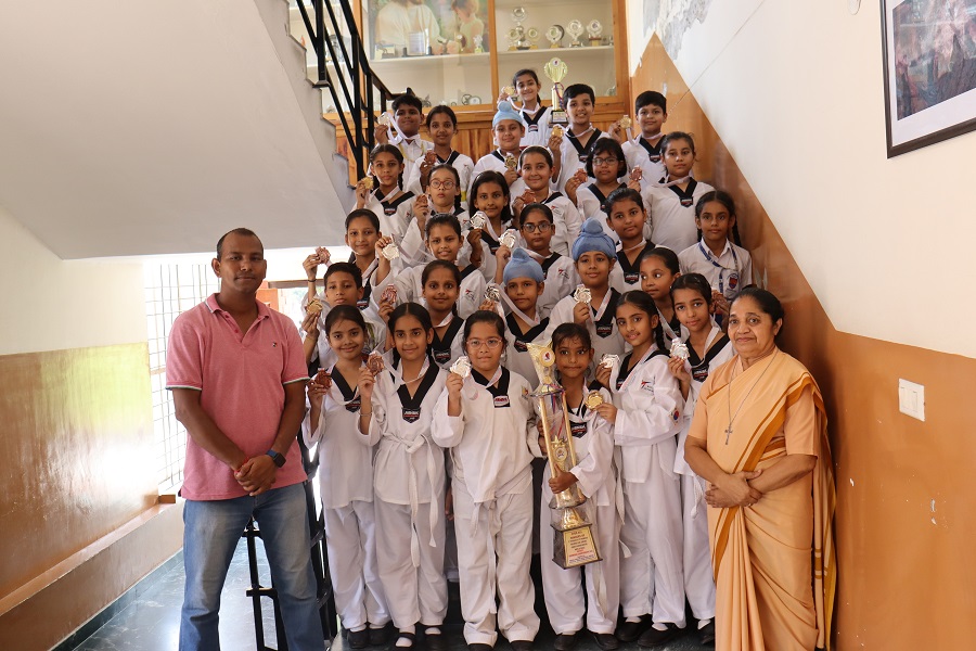 Remarkable Performances by Primary Students at 7th Kyurogi and 6th Poomsae district taekwondo championship