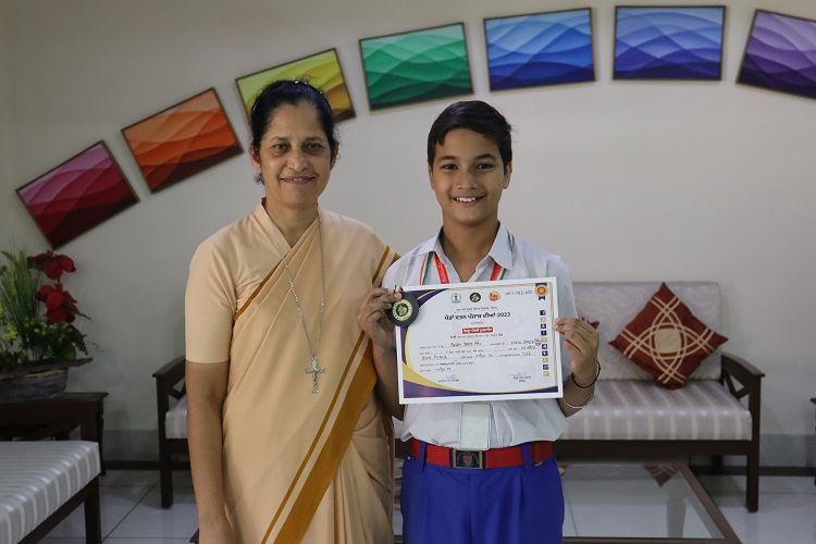 Bronze medal in 10 meter Air Pistol Competition
