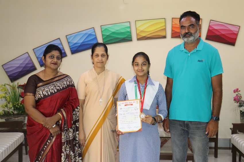 GOLD MEDAL IN POWERLIFTING