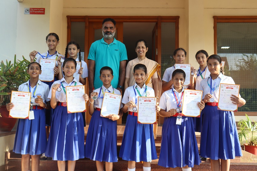 SILVER MEDAL IN UNDER 14 NETBALL GAME