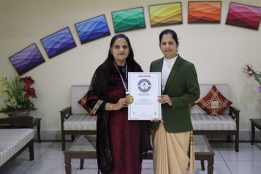MUKTA JAIN SETS SECOND WORLD RECORD, Pens 105 Poems in 105 Days