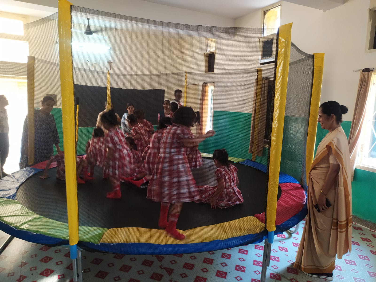 INSTALLATION OF A TRAMPOLINE IN KG BLOCK